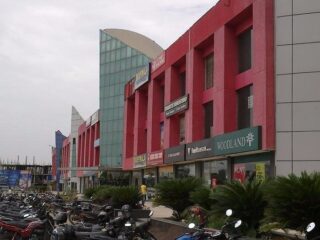outer view of mall